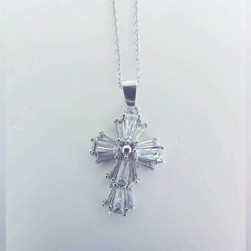 Silver Colored Rhinestone Cross 20” Chain
